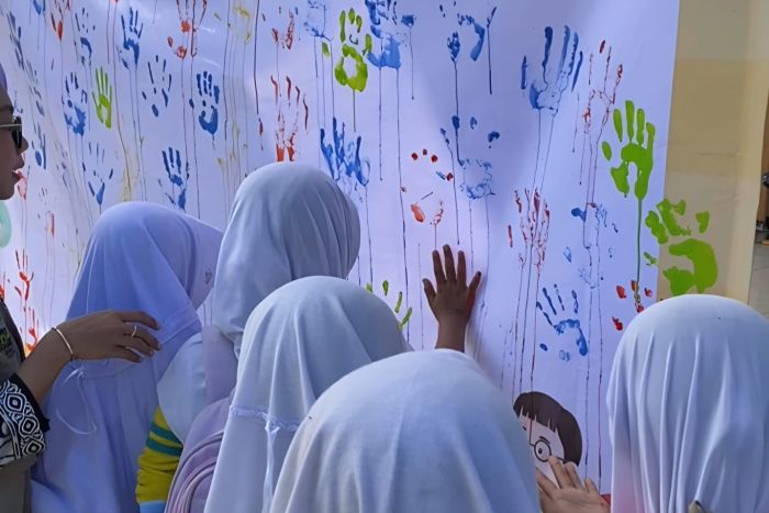 Rayakan Hari Anak Nasional, KKN Pengabdian Masyarakat Unsoed Ajak 94 Siswa Tambakmulyo Wujudkan Lingkungan Aman dan Ramah Anak 02
